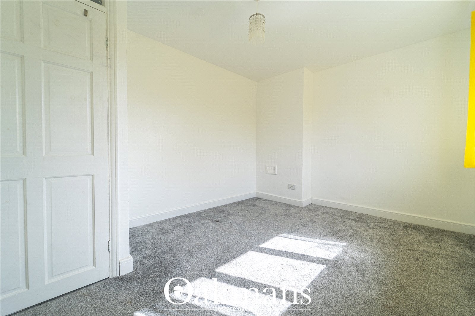 House Harvest Road in Sandwell