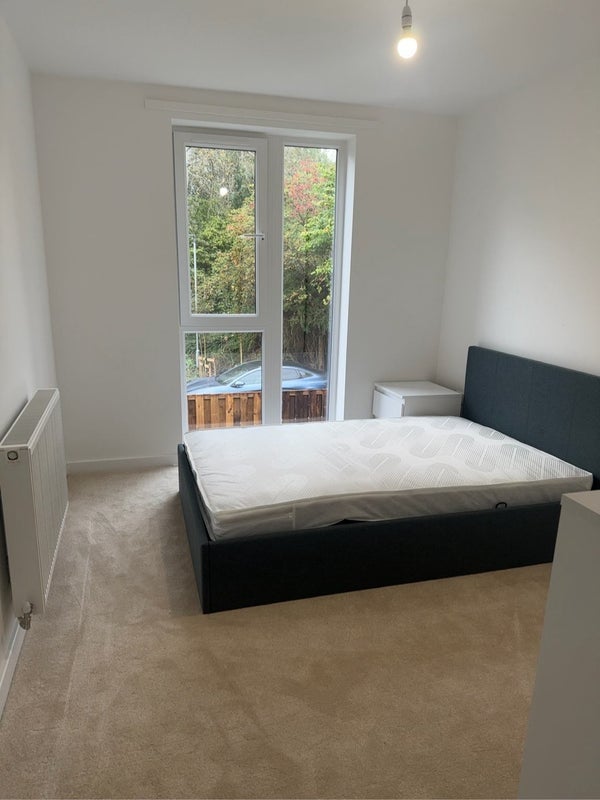 Room Stephenson Road in Trafford