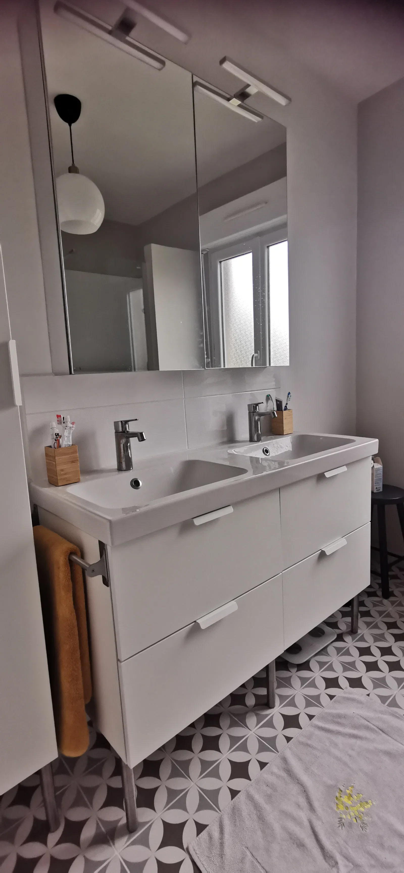 Room Rue Jean de la Fontaine in Soissons