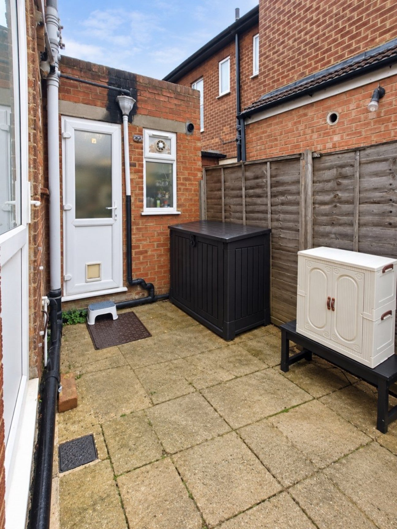 Flat The Vale in Greater London