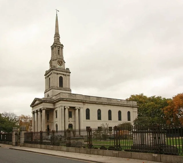 Flat Kerbey Street in Greater London