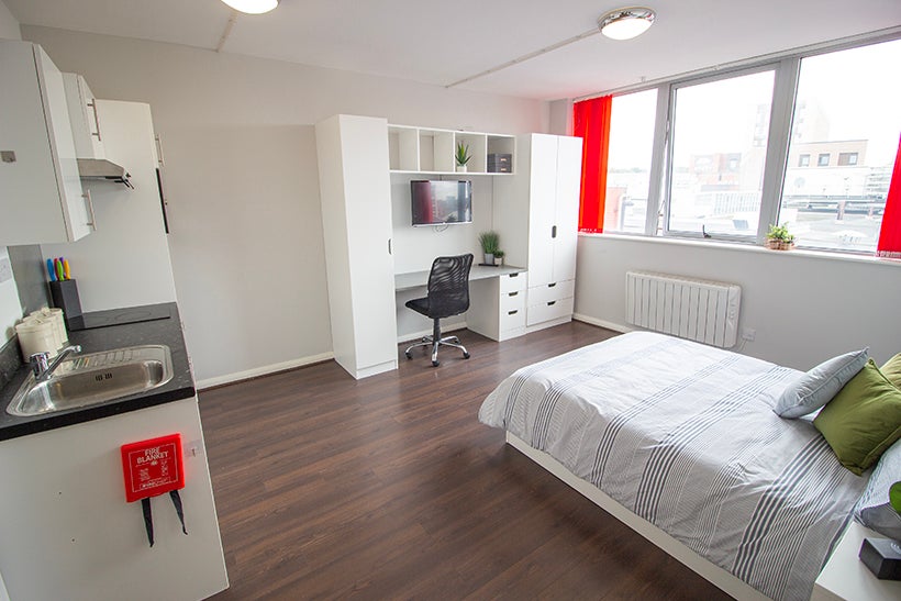 Room Milton Street in Nottingham