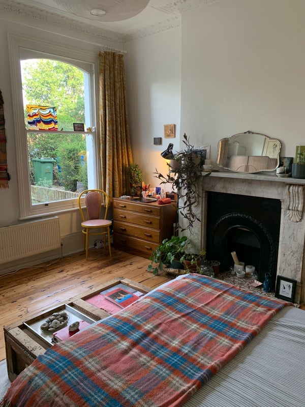 Room St Mary's Road in Greater London