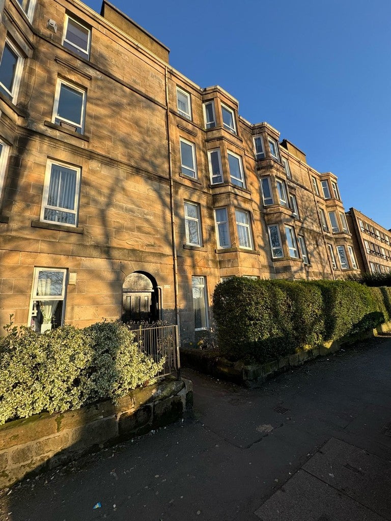 Flat Wellshot Road in Glasgow