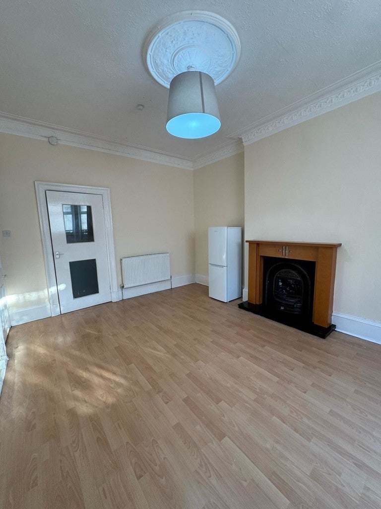 Flat Wellshot Road in Glasgow