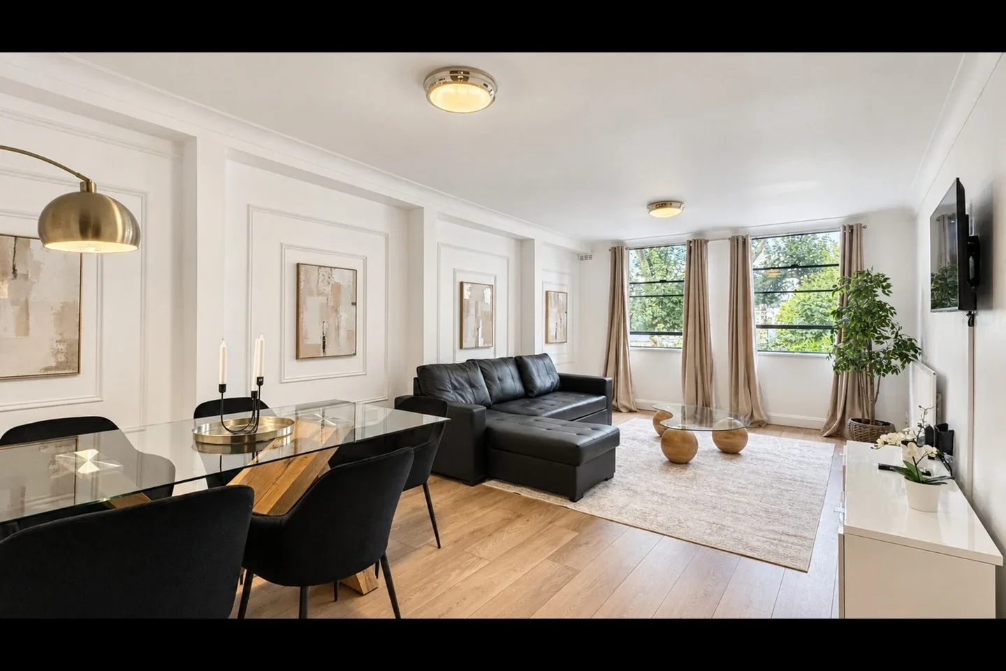 Flat Queensborough Terrace in City of Westminster