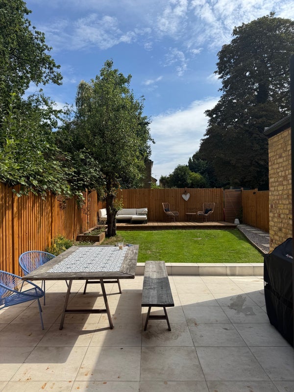 Room Sutherland Grove in Greater London