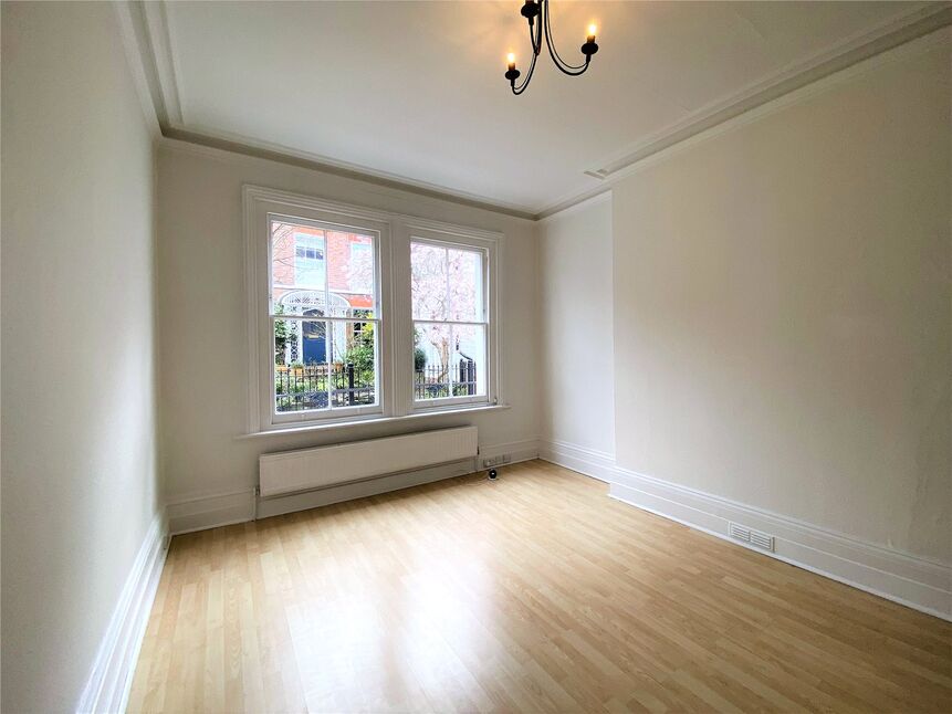 Flat Little Mount Sion in Tunbridge Wells