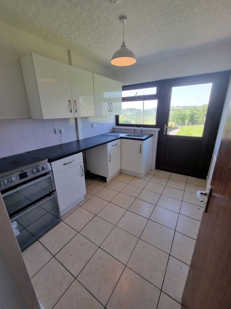 House B4577 in Moelfryn