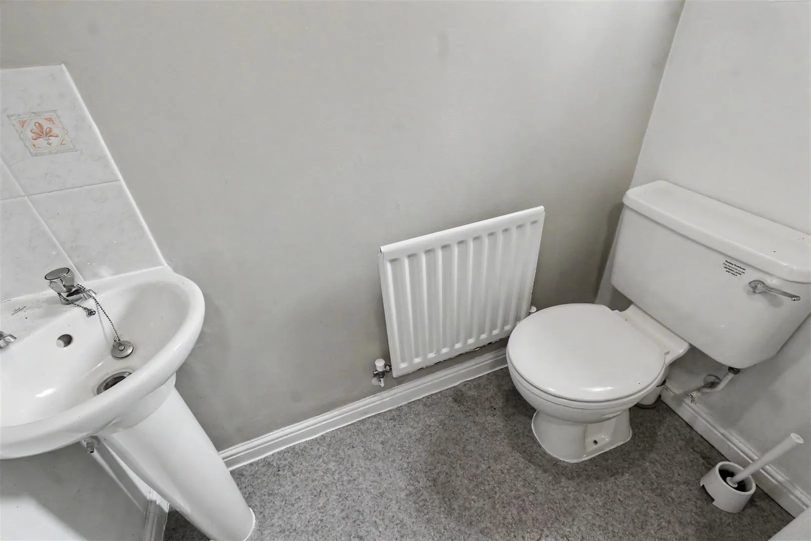 Flat Hook Close in Nottingham