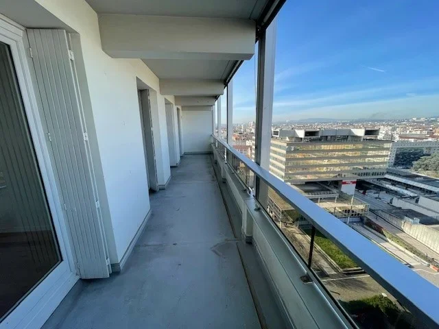 Flat Rue du Lac in Lyon