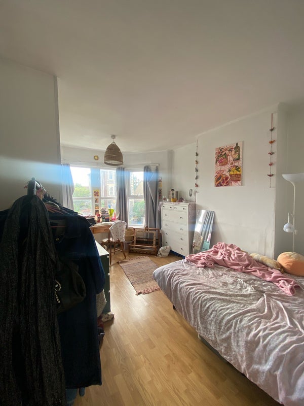 Room Ashley Down Road in Bristol