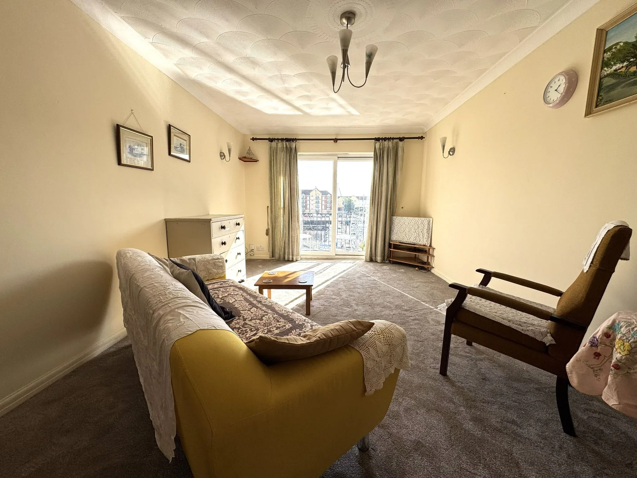 Flat Victoria Quay in Swansea