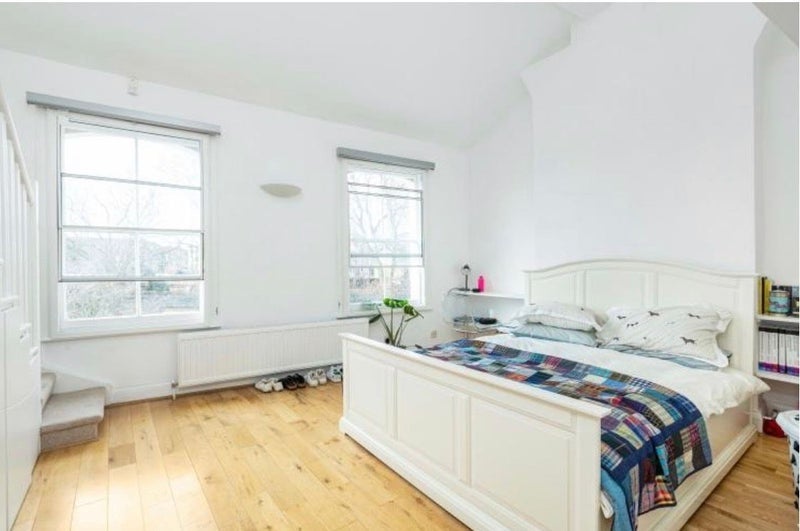House Musgrave Crescent in Greater London