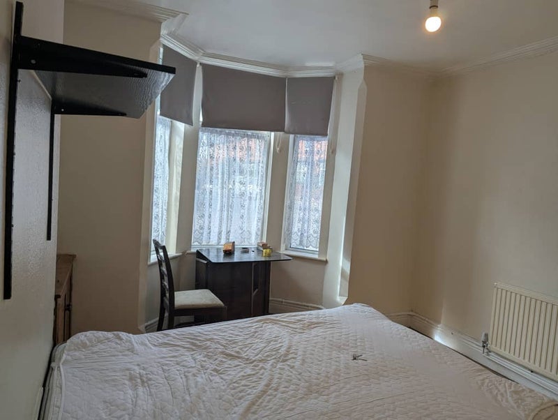Room Imperial Road in Nottingham