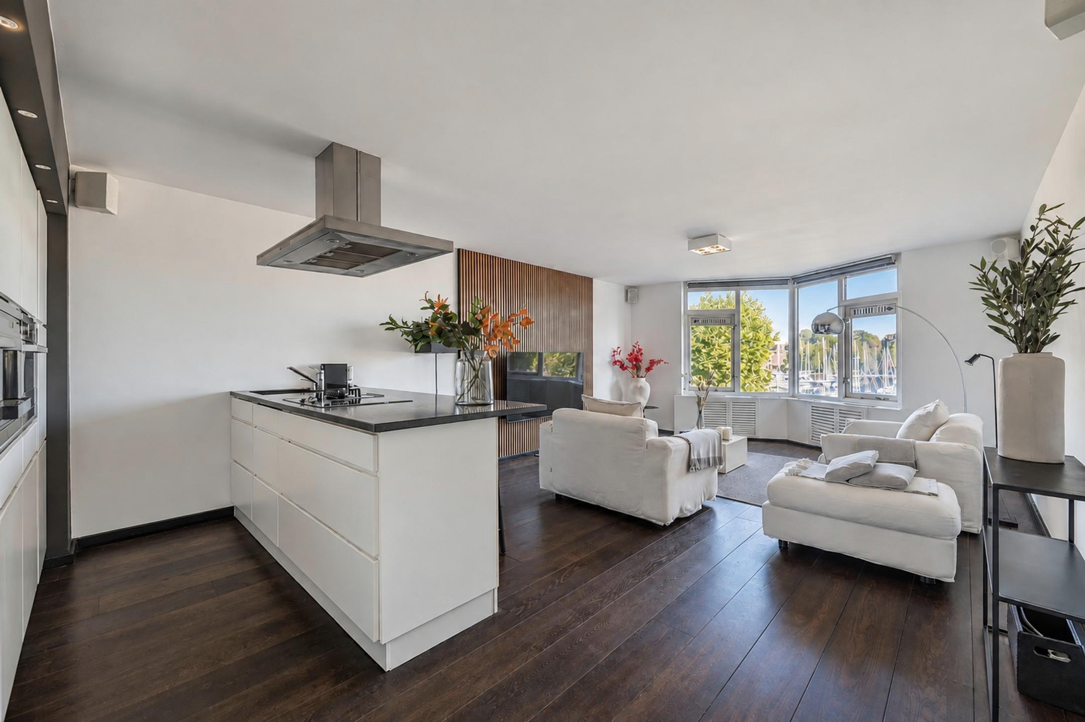 Appartement te koop: Golfstroom 72, Huizen