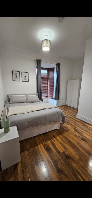 Room Greenbank Crescent in St Helens
