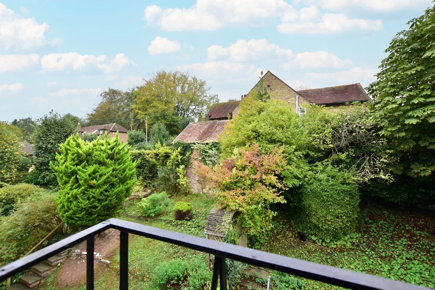 Flat Westmount Avenue in Amersham