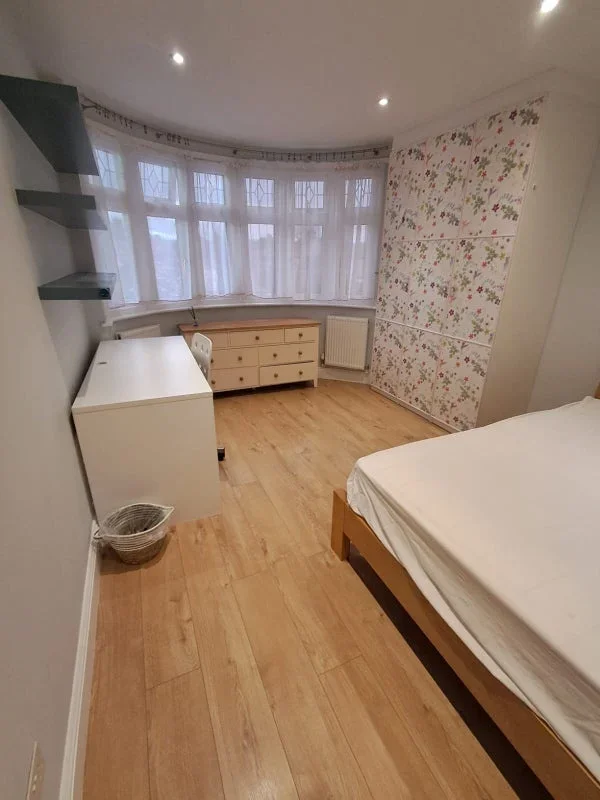 Room Pinnacle Hill in Greater London