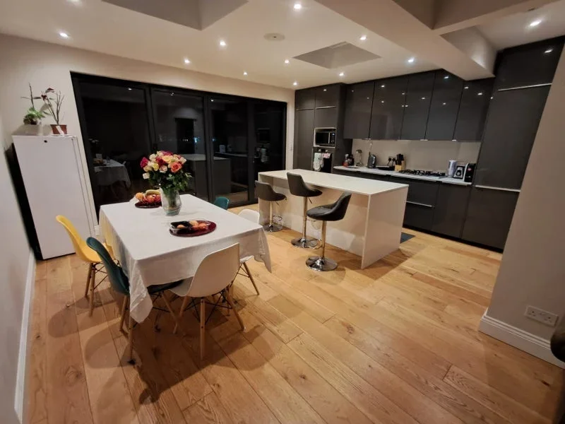 Room Pinnacle Hill in Greater London