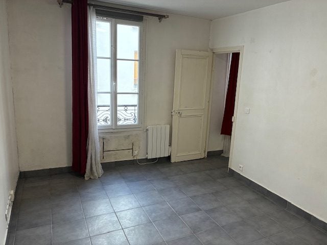 Appartement Rue Philippe de Girard à Paris