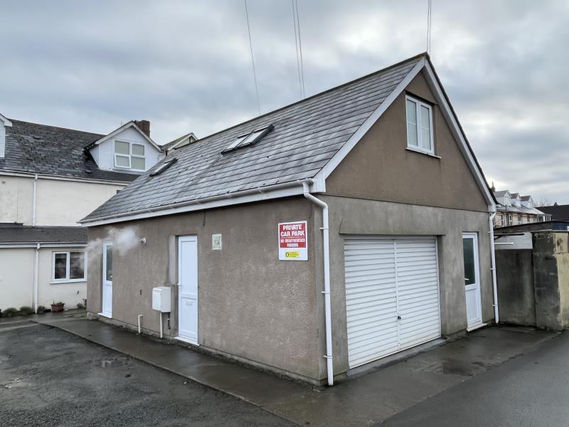Flat Riddell Avenue in North Devon