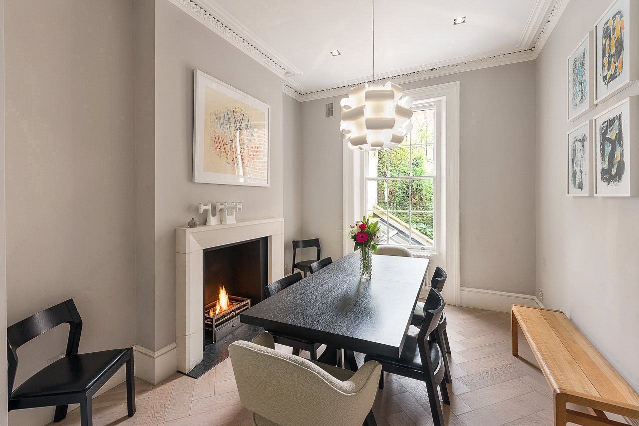 House Berkeley Gardens in Greater London