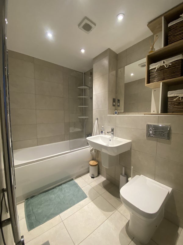 Flat Andrews Close in Warwick