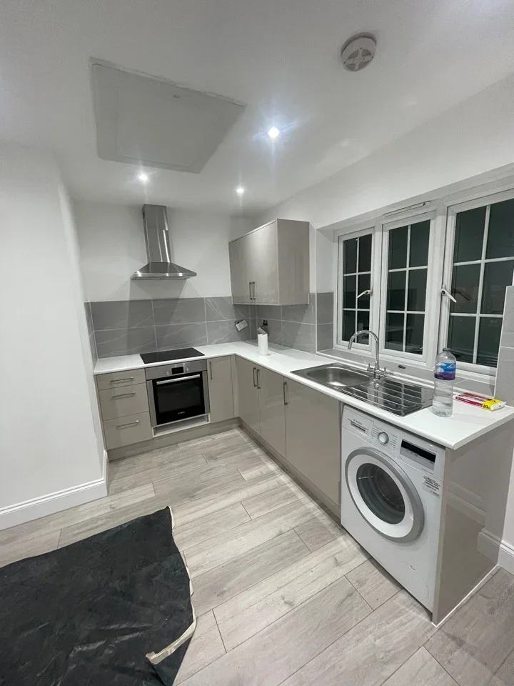 Flat Gilliat Road in Slough