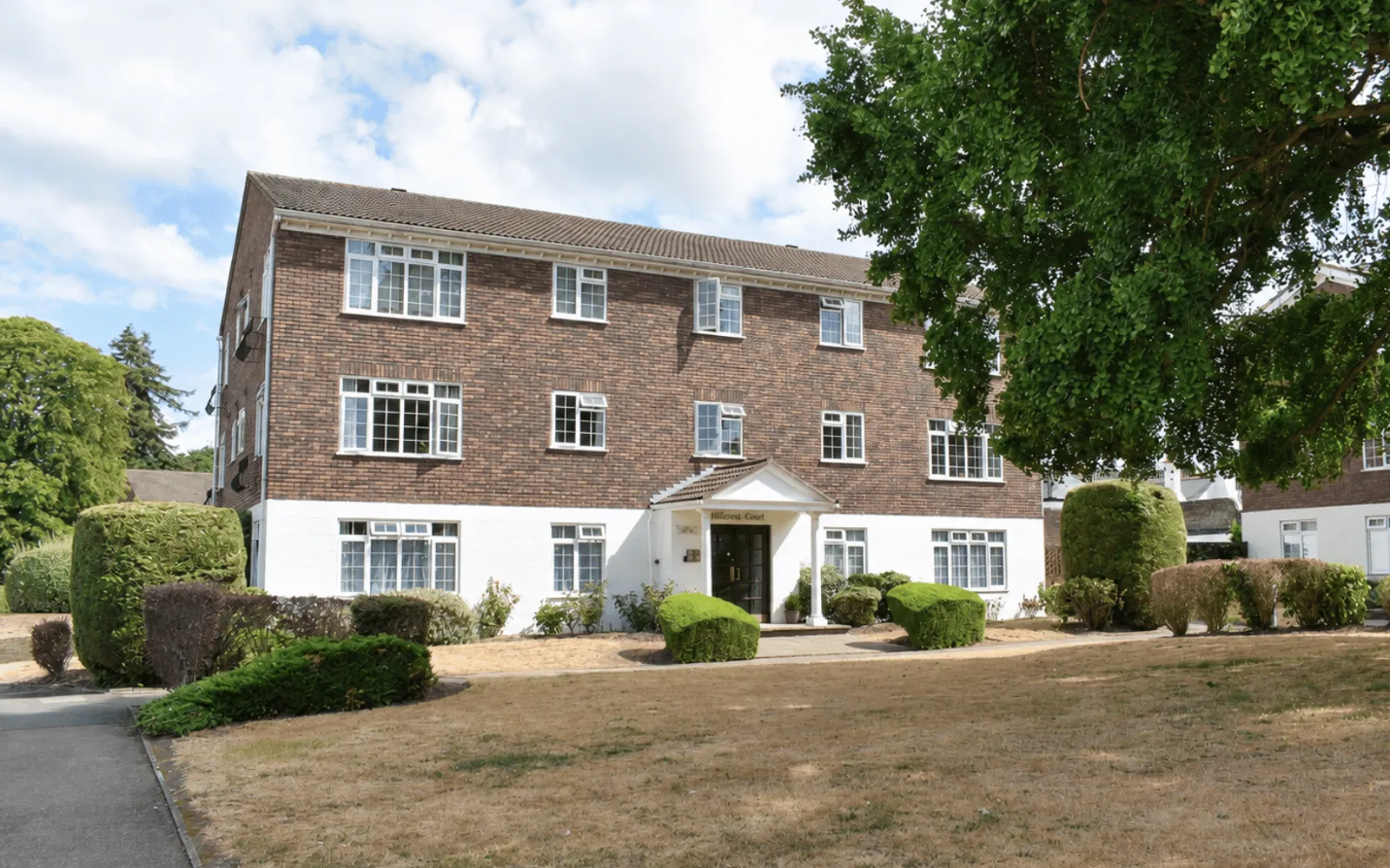 Flat Hillcrest in Elmbridge