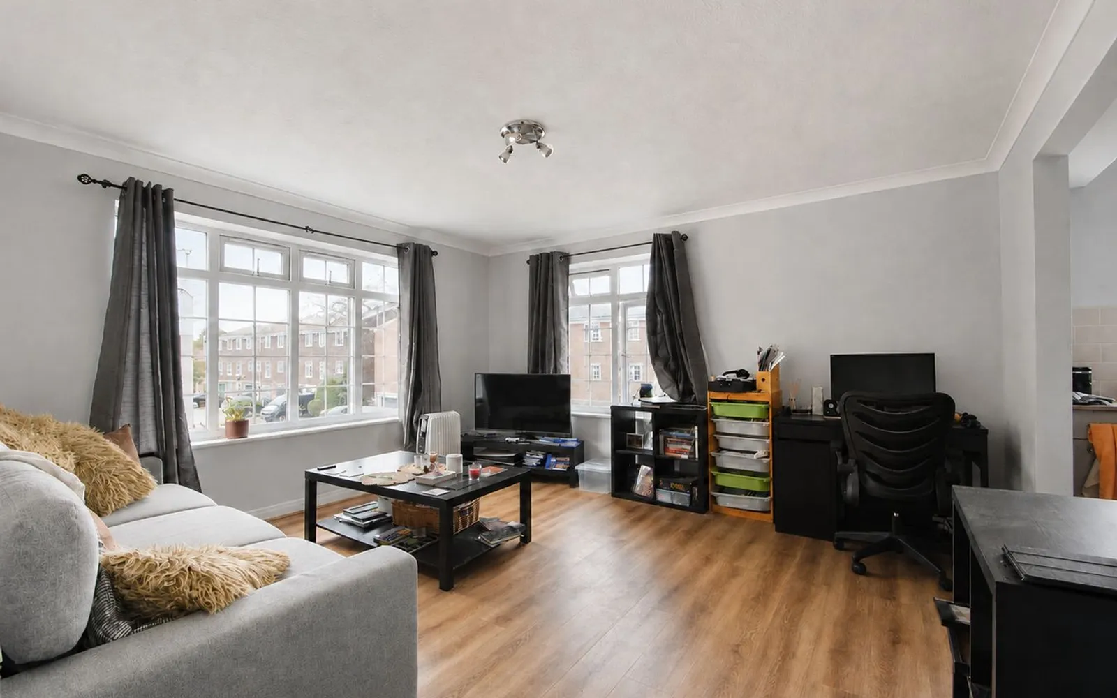 Flat Hillcrest in Elmbridge