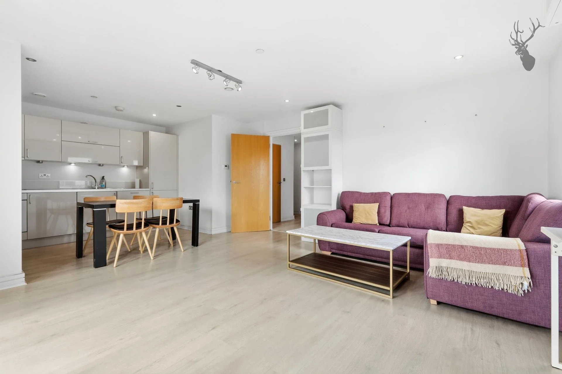 Flat Court Yard in Greater London