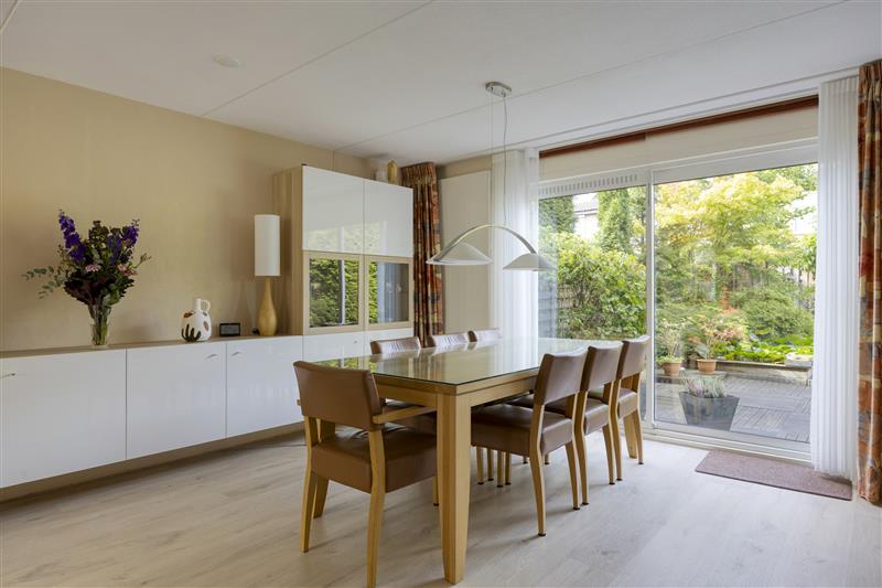 Tussenwoning te koop: Drontermeer 137, Purmerend