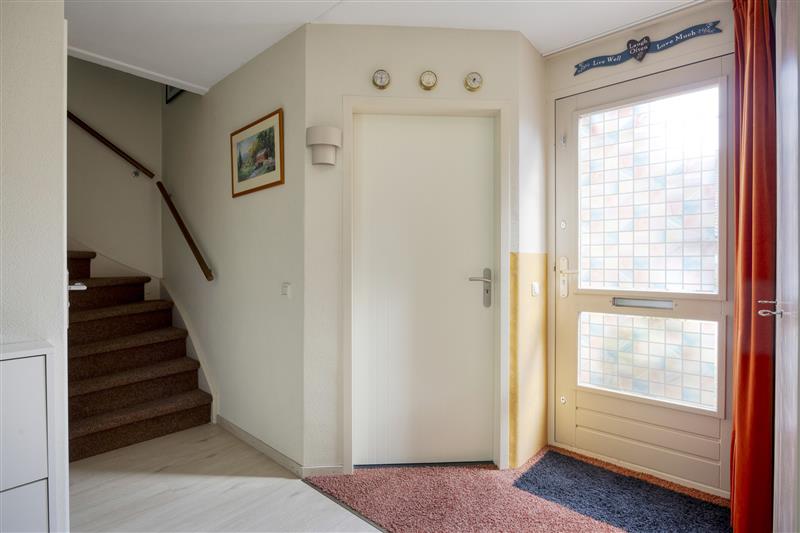 Tussenwoning te koop: Drontermeer 137, Purmerend