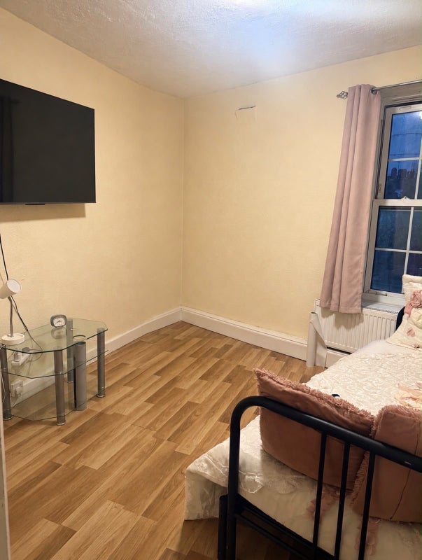 Room Magee Street in Greater London