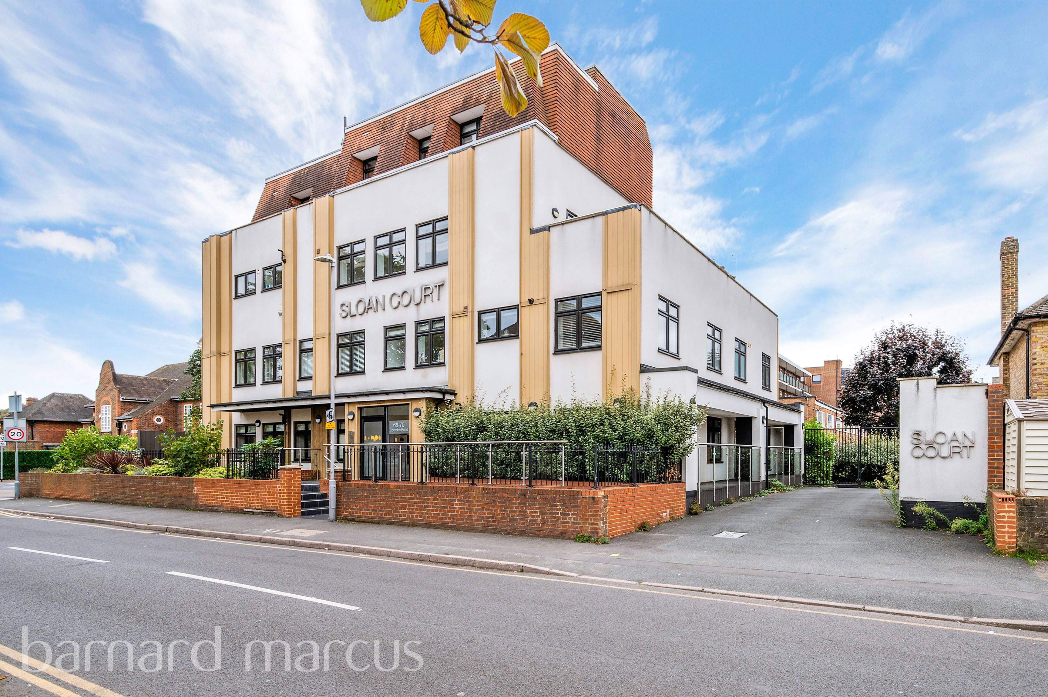 Flat Lime Grove in Greater London