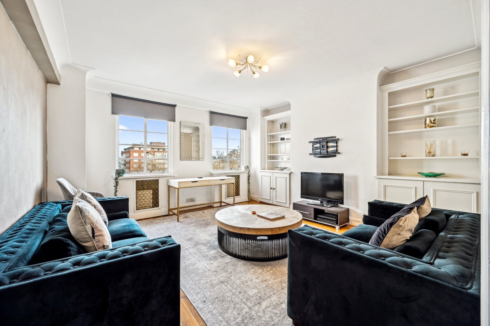 Flat Sloane Street in Greater London
