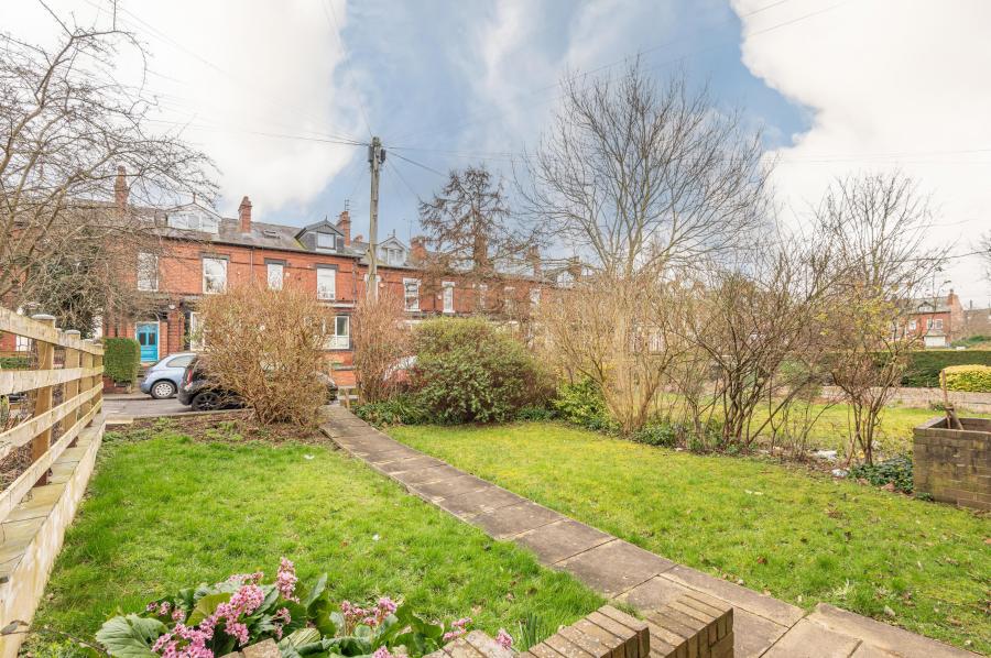 Flat Ash Grove in Leeds