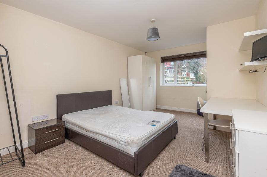 Flat Ash Grove in Leeds