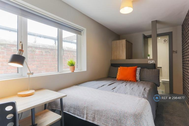 Room Portman Street in Middlesbrough