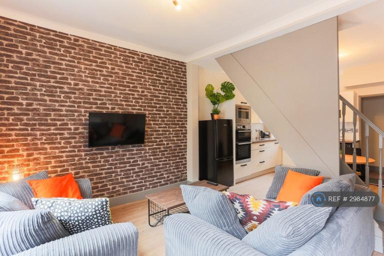 Room Portman Street in Middlesbrough
