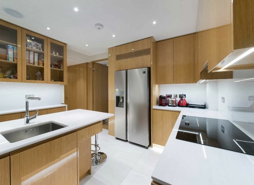 Flat Upper Grosvenor Street in City of Westminster