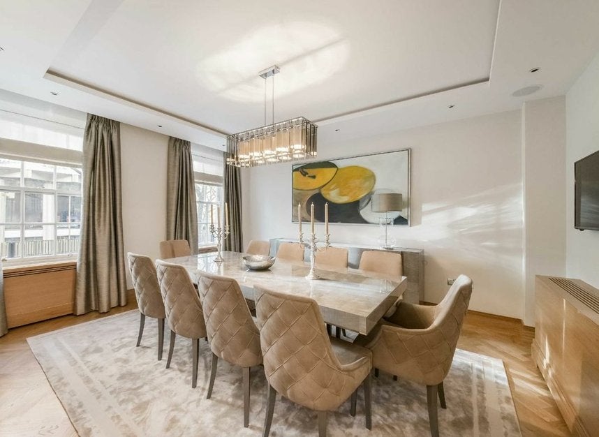 Flat Upper Grosvenor Street in City of Westminster