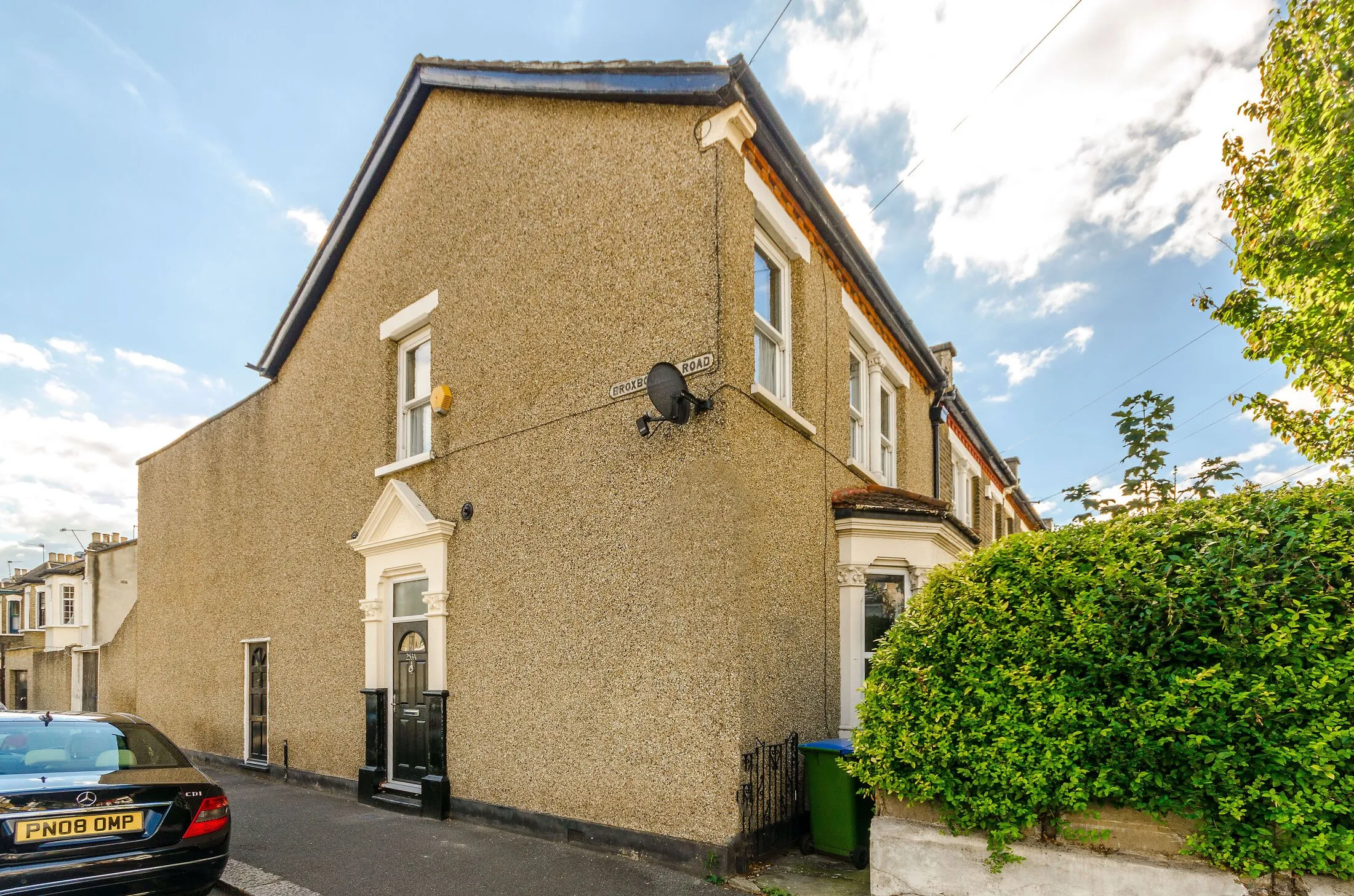 Flat Ramsay Road in Greater London