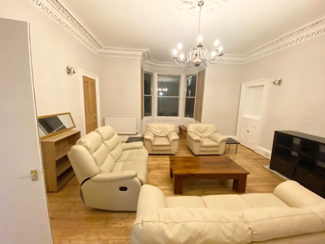 Flat Bernard Terrace in City of Edinburgh