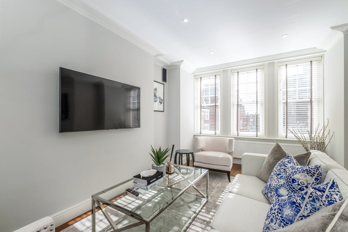 Flat King Street in Greater London