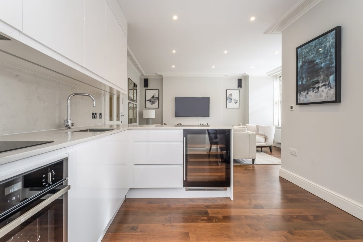 Flat King Street in Greater London