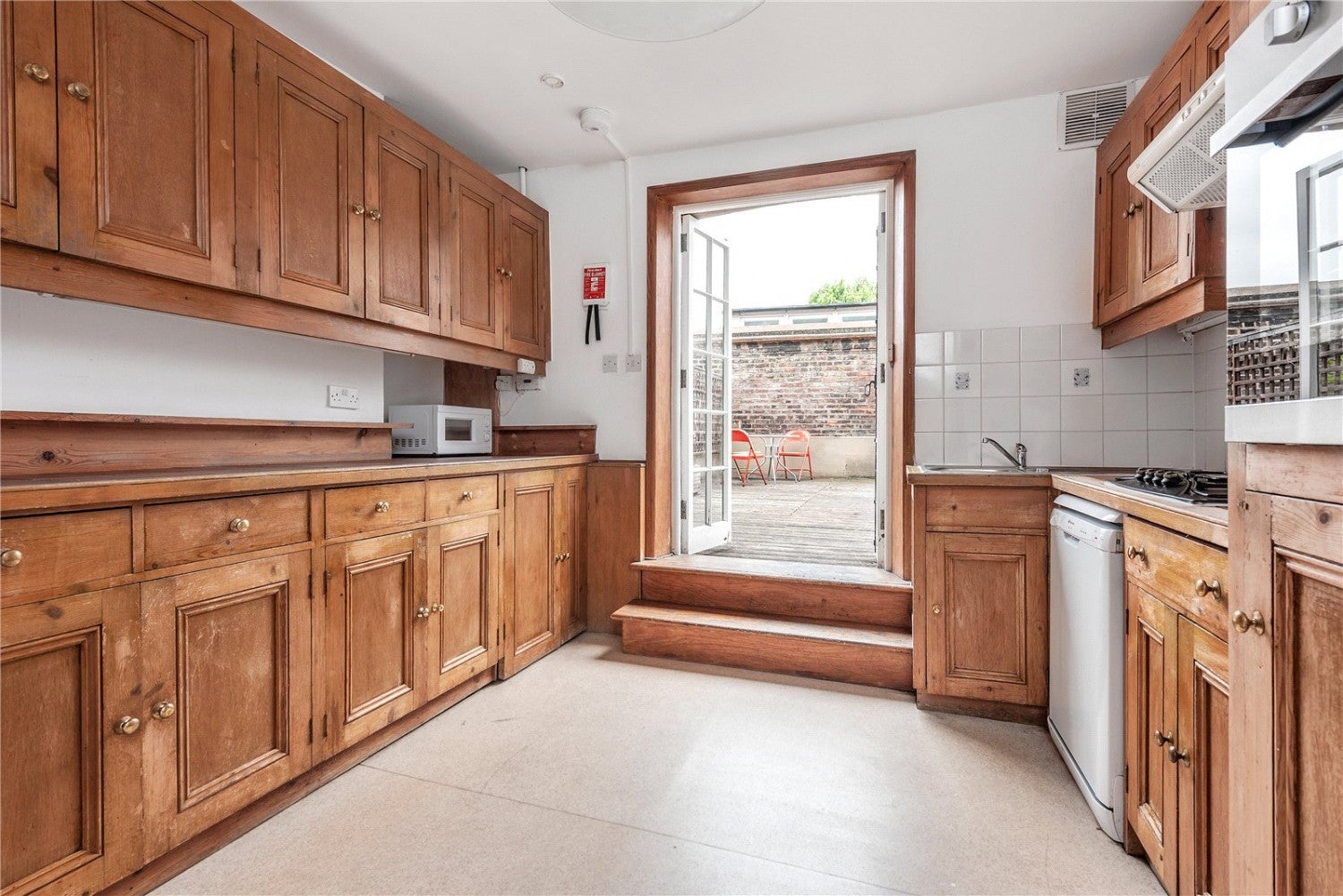 Flat Essex Road in Greater London