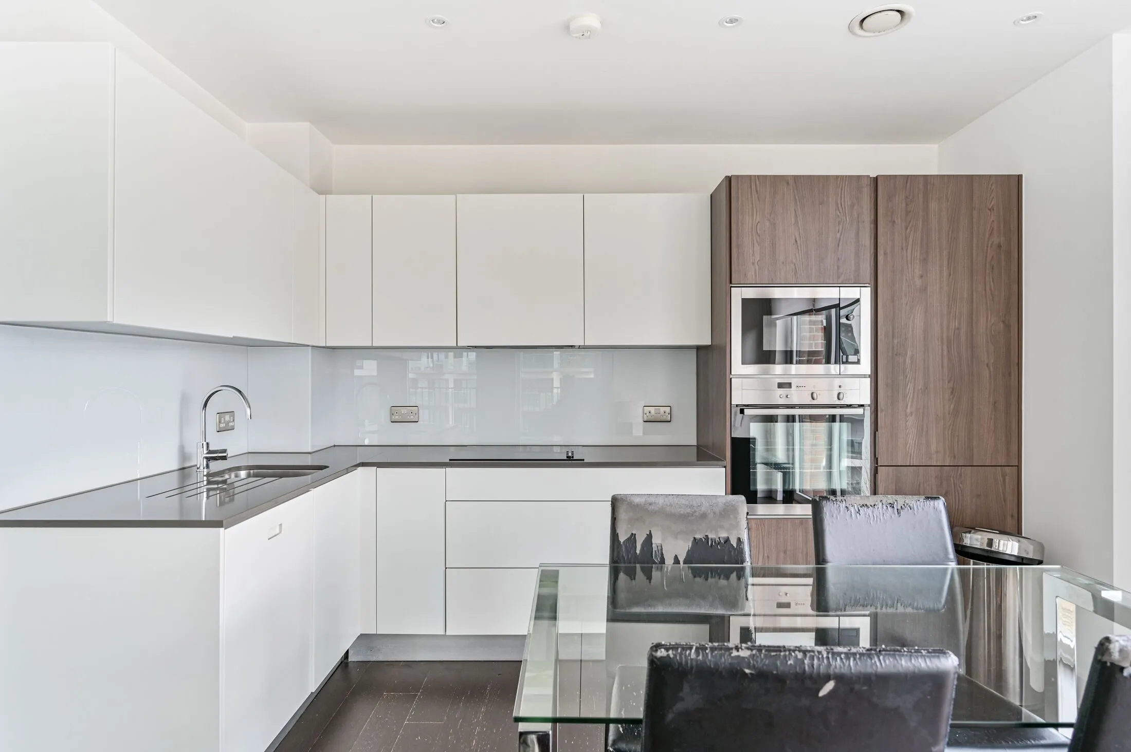 Flat Powis Street in Greater London