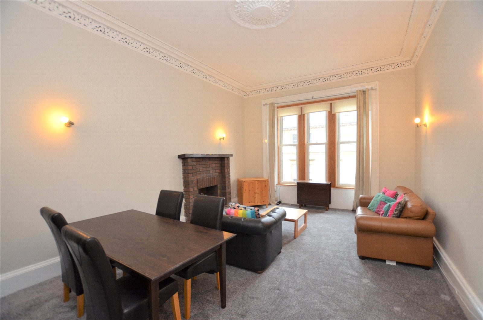Flat Lansdowne Crescent in Glasgow